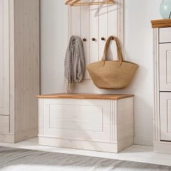 Bancs Soldes Boutique -Bancs Soldes Boutique 1000188899 200611 12010700008 MOOD DETAILS P000000001000188899 mood