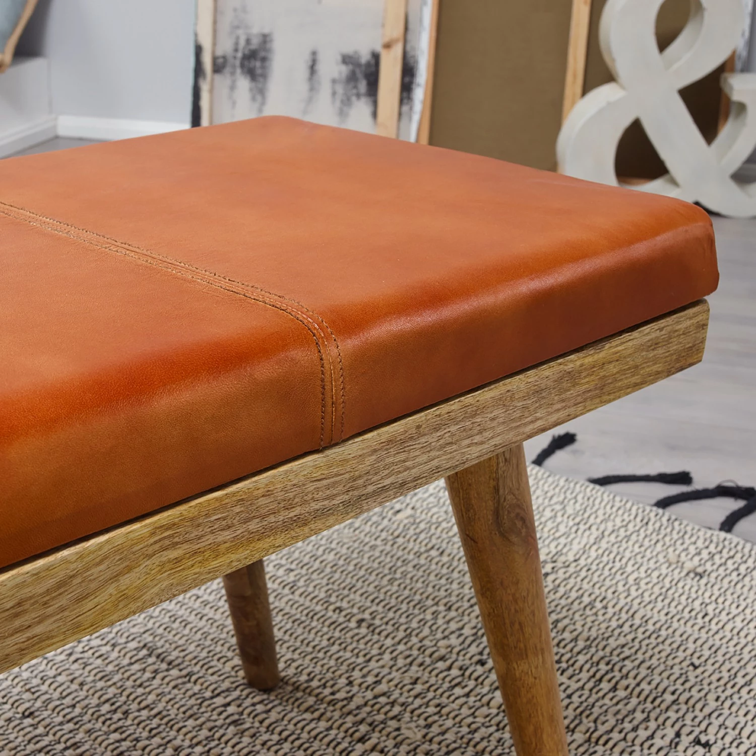 Red Living Banc d’entrée Taloga II - Cuir véritable / Manguier - Cognac / Manguier 6 Red Living Banc d’entrée Taloga II - Cuir véritable / Manguier - Cognac / Manguier – Image 4